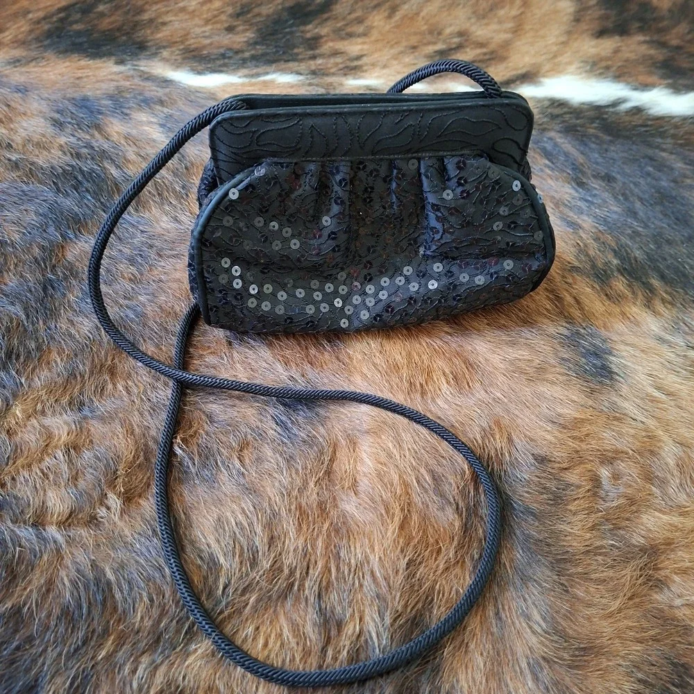 Stuart Weitzman Petite Black Tie Noir Handbag Black Sequin Clutch Bag Embroidery